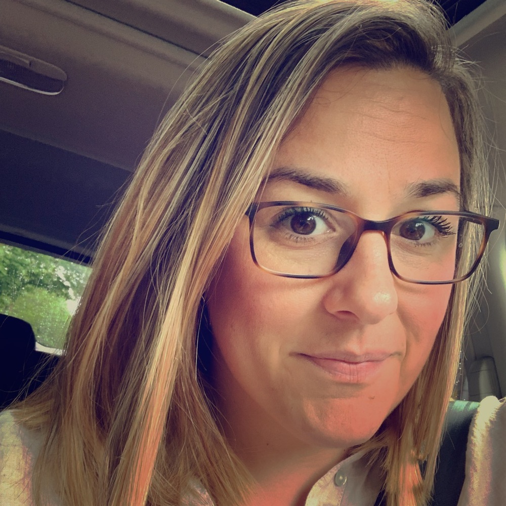 Meet your Posher, Caitlin